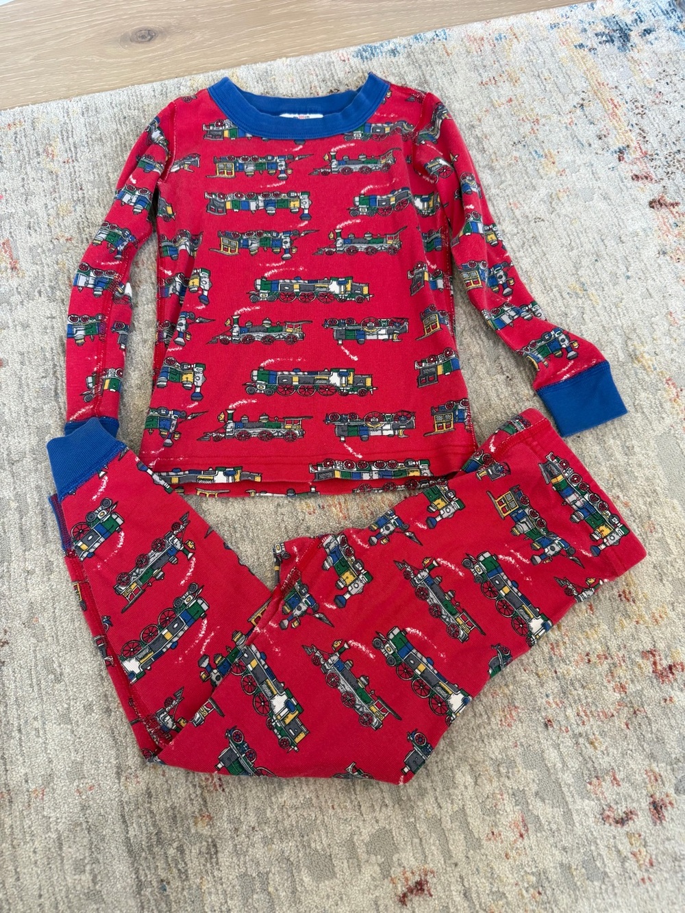 Hanna Andersson Train Pajamas Set Red Size 4 100cm